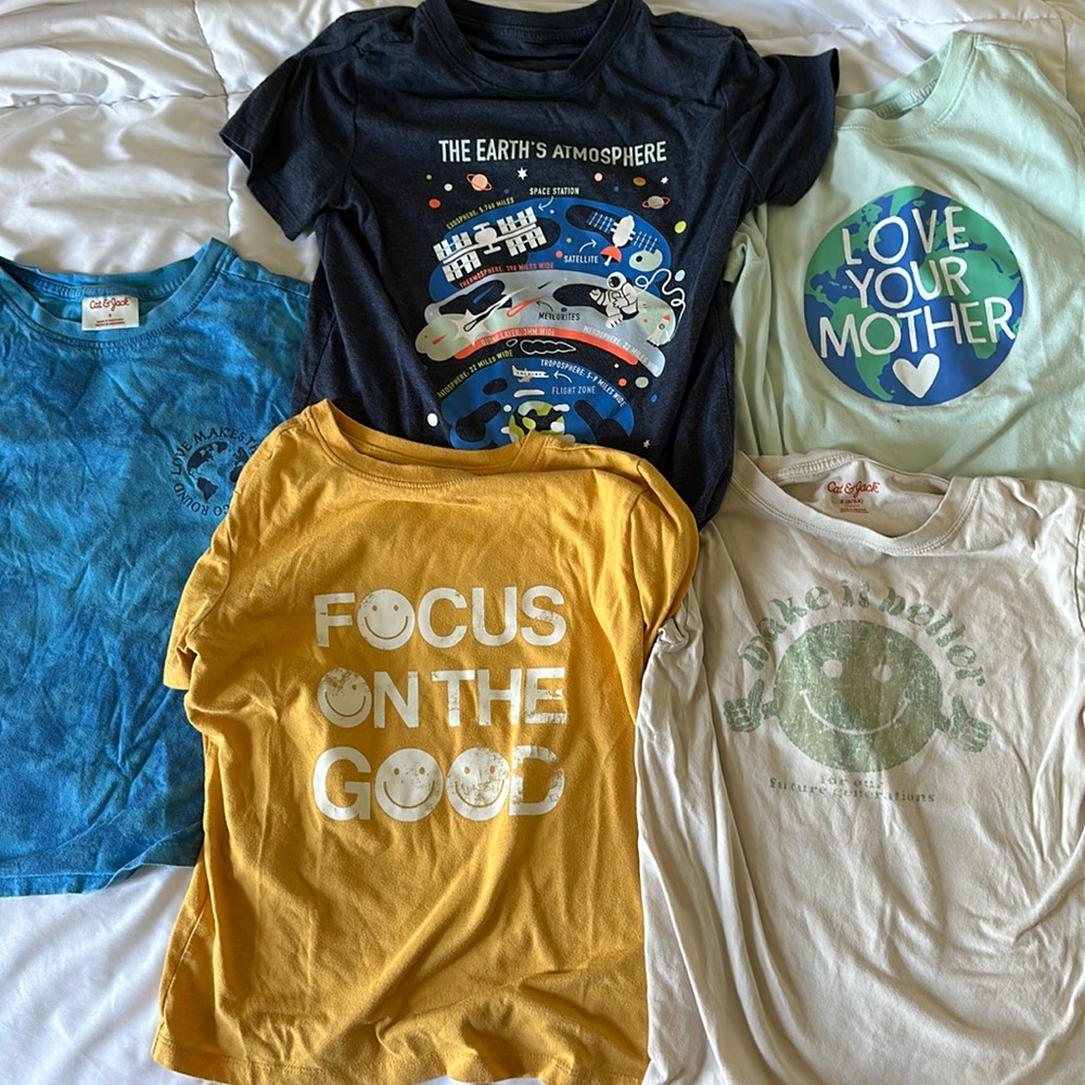 Cat & Jack Summer Boy’s T-Shirt Bundle Sz Small